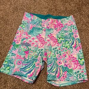 EUC women Lilly Pulitzer luxletic biker shorts